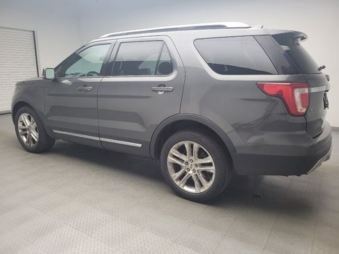 Used 2016 Ford Explorer XLT w/ Equipment Group 202A AWD/4WD image 3