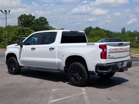Used 2019 Chevrolet Silverado 1500 Custom Trail Boss w/ Custom Convenience Package AWD/4WD image 7