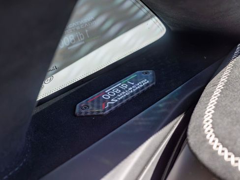 Used 2020 Lamborghini Aventador SVJ AWD/4WD image 23
