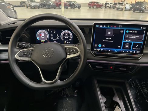 New 2026 Volkswagen Tiguan SE AWD/4WD image 28