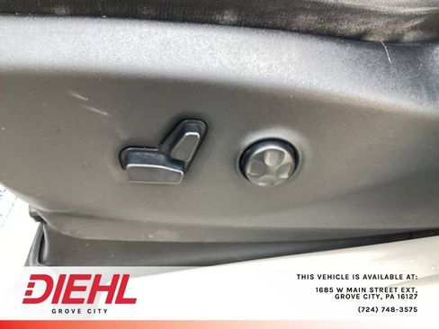 Used 2019 Chrysler Pacifica Touring Plus w/ Cold Weather Group FWD image 20