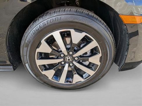 Certified 2025 Honda Odyssey EX-L image 25