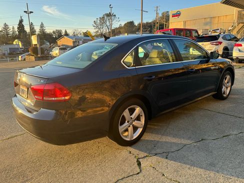 Used 2012 Volkswagen Passat TDI SE image 8