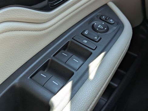 Used 2025 Honda Odyssey Touring image 32