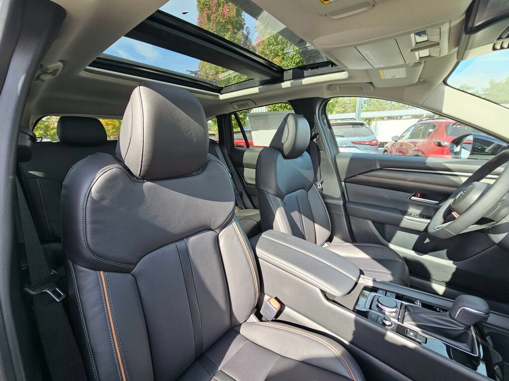 New 2026 MAZDA CX-50 AWD 2.5 Hybrid w/ Cargo Package image 33