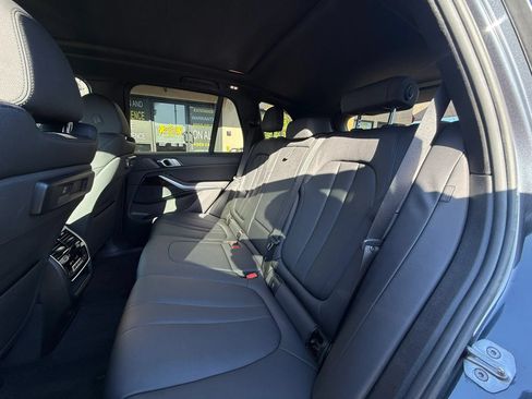 Used 2019 BMW X5 xDrive40i w/ Premium Package 2 AWD/4WD image 14
