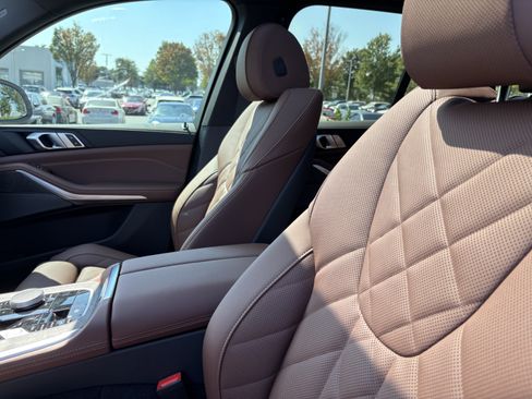 Used 2026 BMW X5 xDrive40i w/ Premium Package image 15