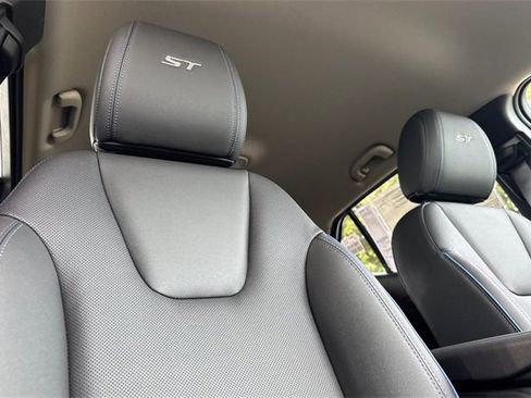 New 2026 Buick Encore GX Sport Touring image 18