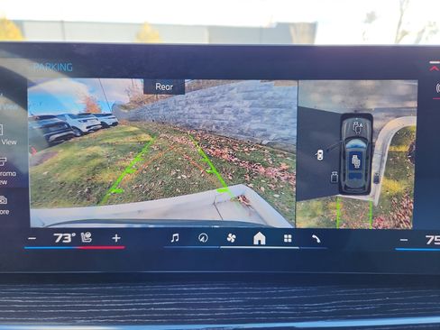 Used 2026 BMW X7 M60i image 23