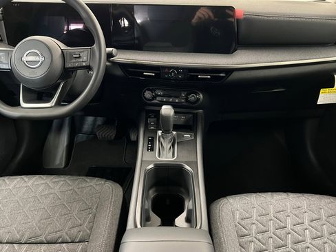 New 2026 Nissan Kicks SV image 13