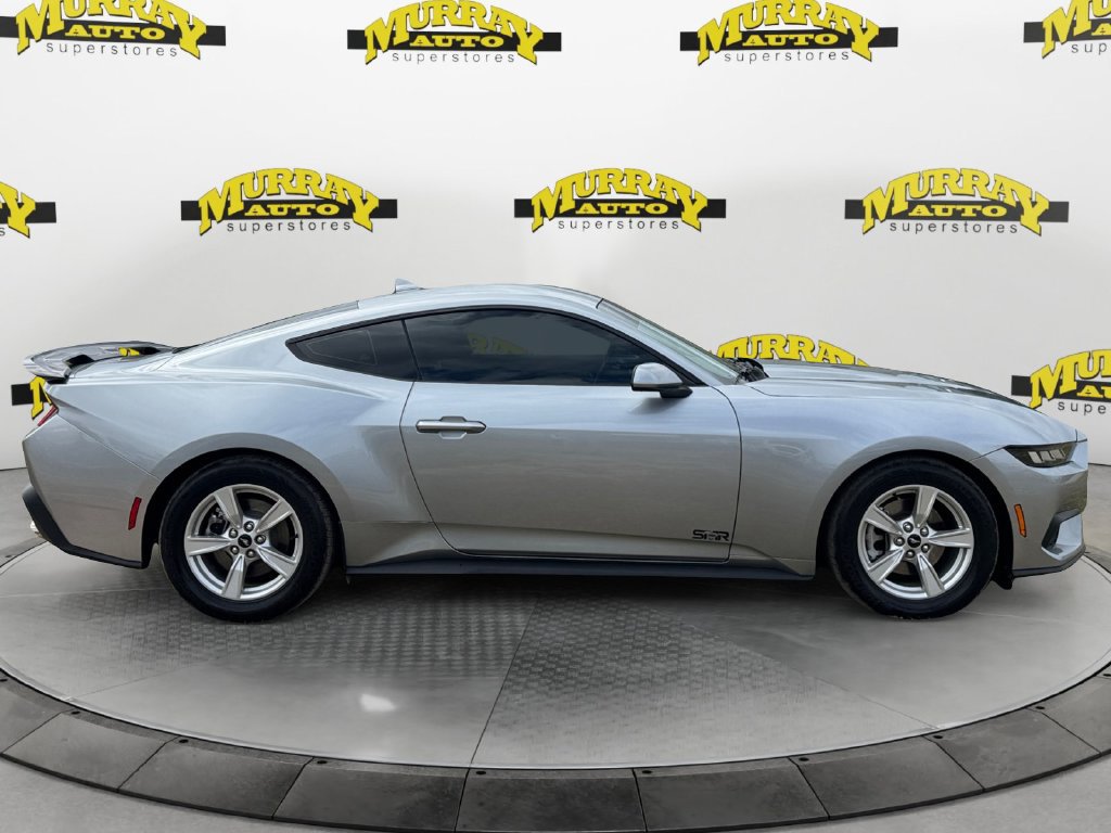 Used 2024 Ford Mustang Coupe RWD image 7