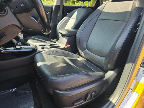 Used 2021 Kia Seltos SX w/ SX Sunroof Package AWD/4WD image 36