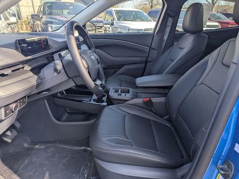 New 2025 Ford Mustang Mach-E Premium image 19