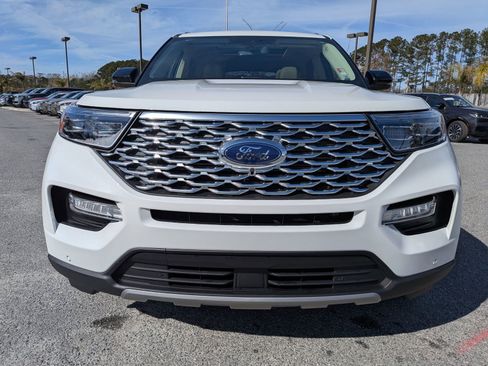 Certified 2023 Ford Explorer Platinum w/ Technology Package image 8