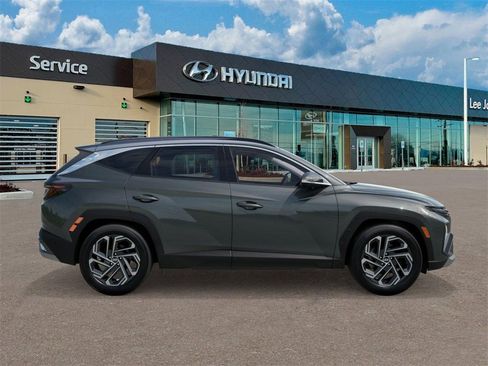 New 2026 Hyundai Tucson Limited image 7