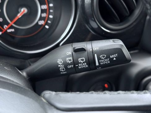 Used 2022 Jeep Wrangler Unlimited Sport AWD/4WD image 29