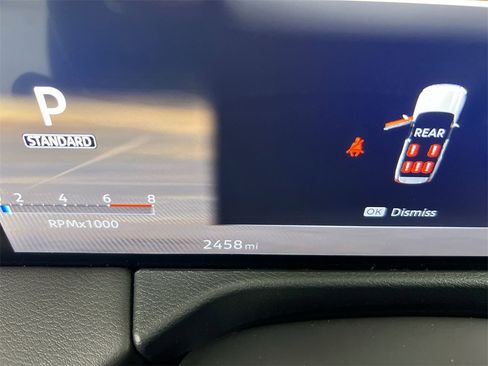 Used 2025 Nissan Armada Platinum Reserve image 12