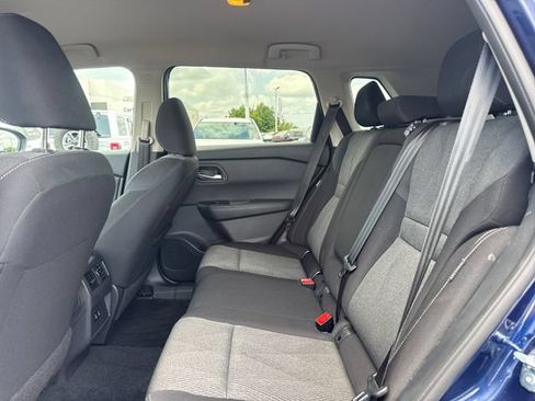 Used 2025 Nissan Rogue SV FWD image 11