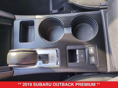 Used 2019 Subaru Outback 2.5i Premium image 30