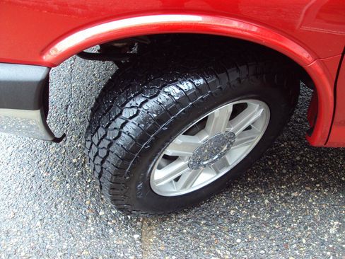 Used 2013 Chevrolet Express 1500 LT w/ LT Preferred Equipment Group AWD/4WD image 28