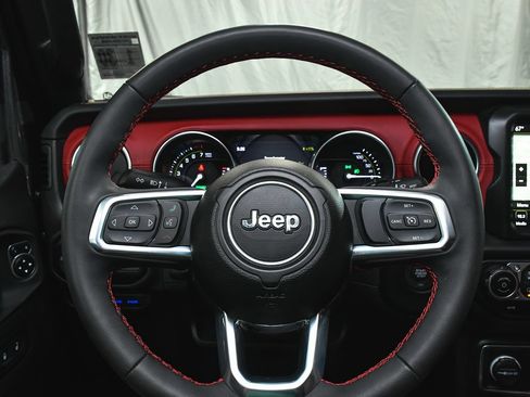 Used 2023 Jeep Wrangler Unlimited Rubicon 4xe AWD/4WD image 26