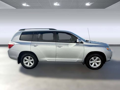 Used 2010 Toyota Highlander 2WD image 8