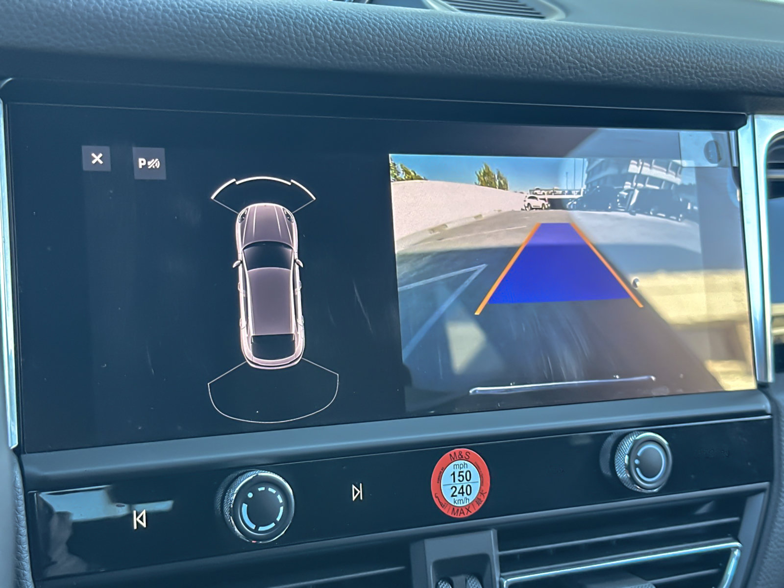 Used 2026 Porsche Macan AWD/4WD image 19