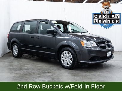 Used 2016 Dodge Grand Caravan American Value Package w/ UConnect Hands-Free Group