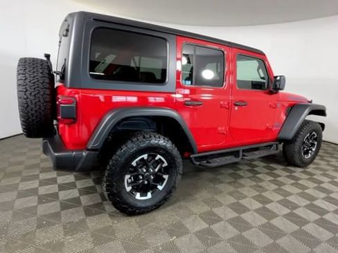Used 2024 Jeep Wrangler Unlimited Rubicon 4xe w/ Technology Group AWD/4WD image 5