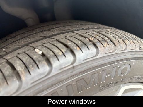 Used 2025 Hyundai Elantra SEL w/ Cargo Package image 10