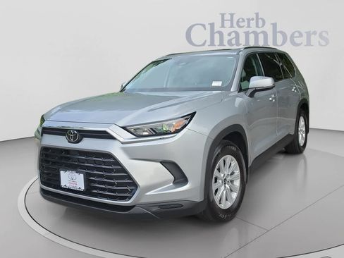 Used 2026 Toyota Grand Highlander AWD image 10