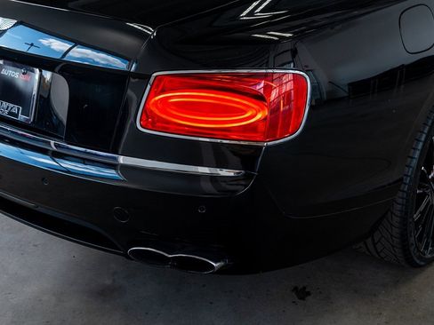 Used 2015 Bentley Flying Spur V8 image 27