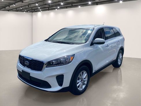 Used 2020 Kia Sorento LX AWD/4WD image 4