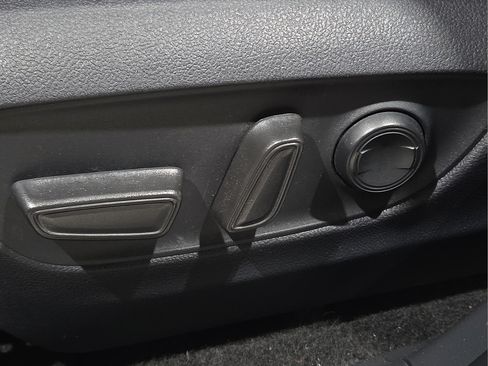 Used 2024 Toyota RAV4 XLE Premium FWD image 19