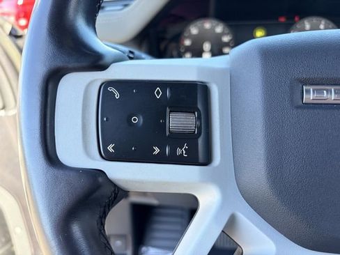 Used 2023 Land Rover Defender 110 X-Dynamic SE image 8