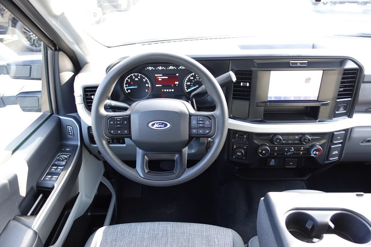 Used 2025 Ford F250 XLT w/ FX4 Off-Road Package AWD/4WD image 37