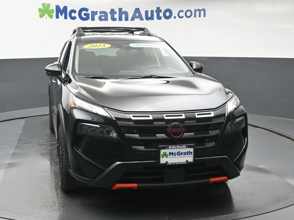 Used 2025 Nissan Rogue SV w/ Rock Creek Premium Package AWD/4WD image 5