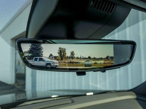 New 2026 Chevrolet Suburban Premier image 30