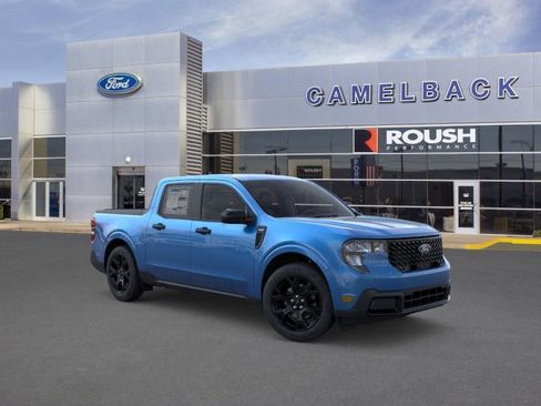 New 2025 Ford Maverick XLT w/ Black Appearance Package image 31