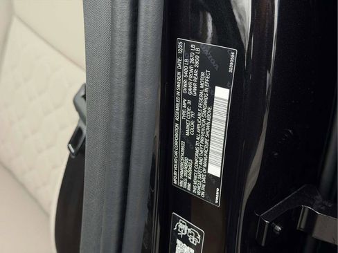 New 2026 Volvo XC60 B5 Plus w/ Protection Package Premier image 27