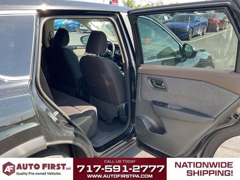 Used 2023 Nissan Rogue S AWD/4WD image 16