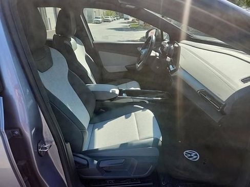 Used 2023 Volkswagen ID.4 Pro image 24