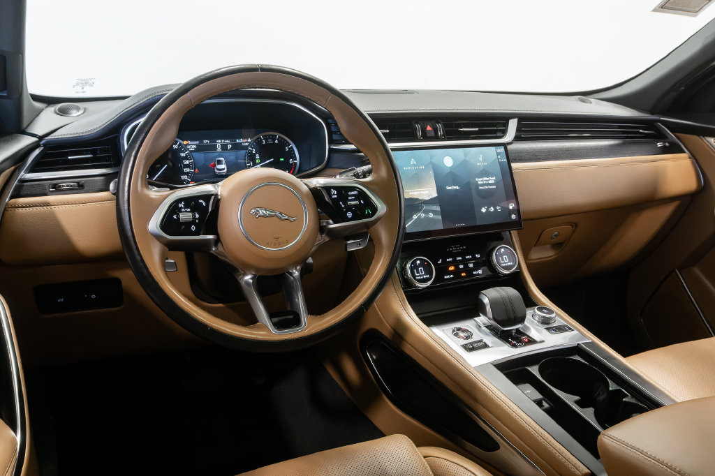 Used 2023 Jaguar F-PACE S AWD/4WD image 7