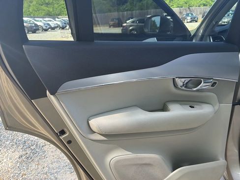 Used 2016 Volvo XC90 T5 Momentum AWD/4WD image 26