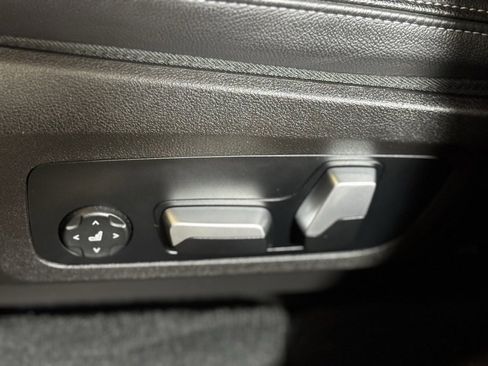 Used 2023 BMW X3 xDrive30i w/ Convenience Package image 15