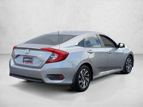 Used 2018 Honda Civic EX image 5