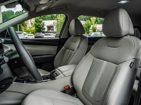 Certified 2025 Hyundai Tucson SEL FWD image 37