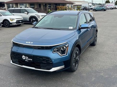 New 2026 Kia Niro Wind FWD image 3