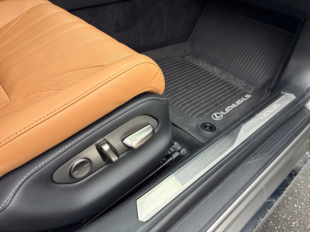 Certified 2021 Lexus LS 500 RWD image 19