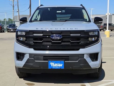New 2026 Ford Expedition Active RWD image 3